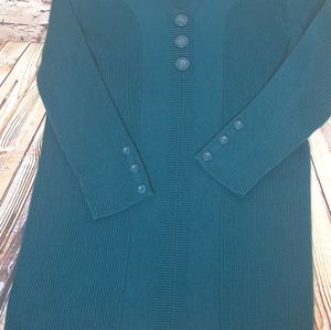 Dressbarn Women's Pullover Long sleeved Size M